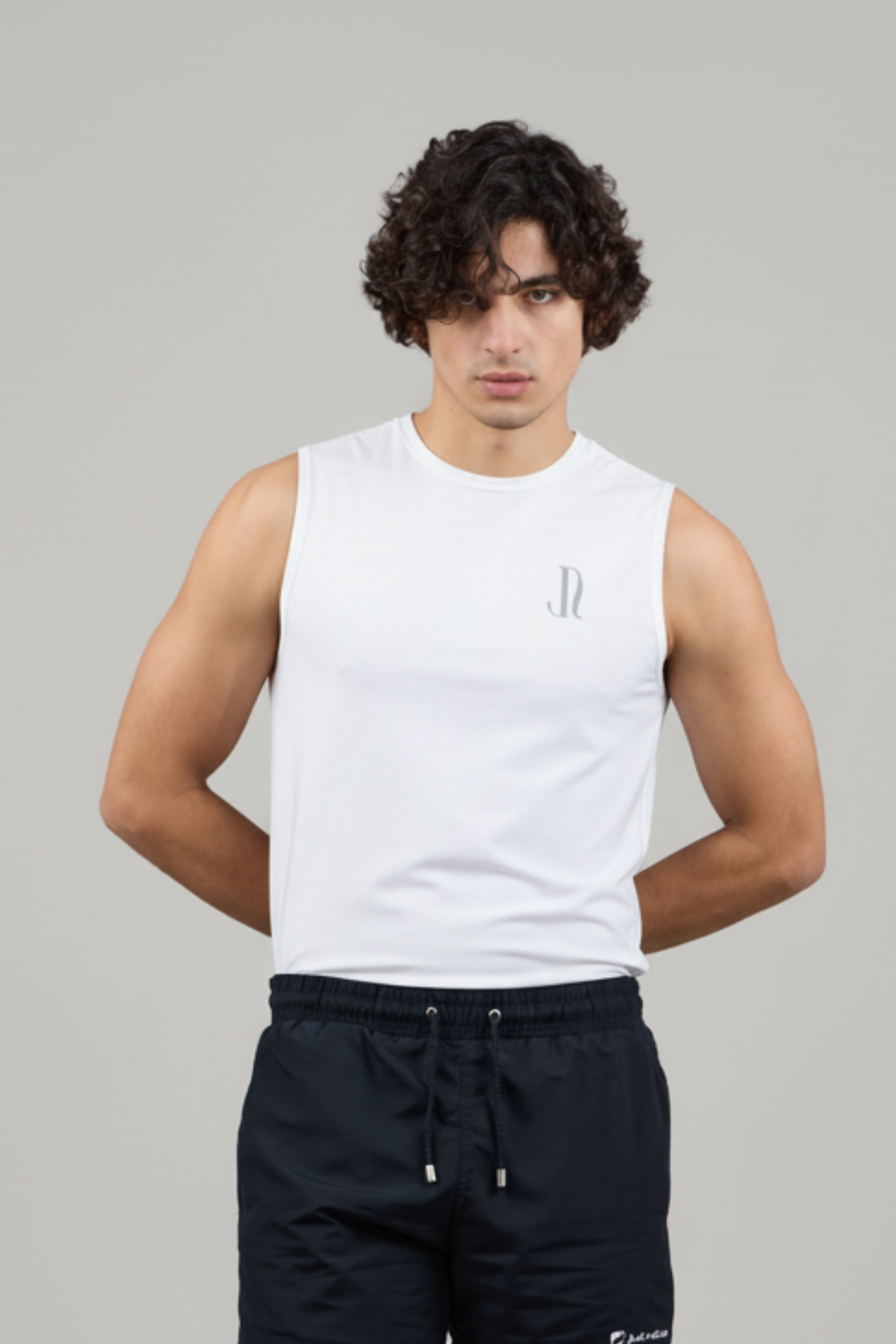 SLEEVELESS RASHGUARD