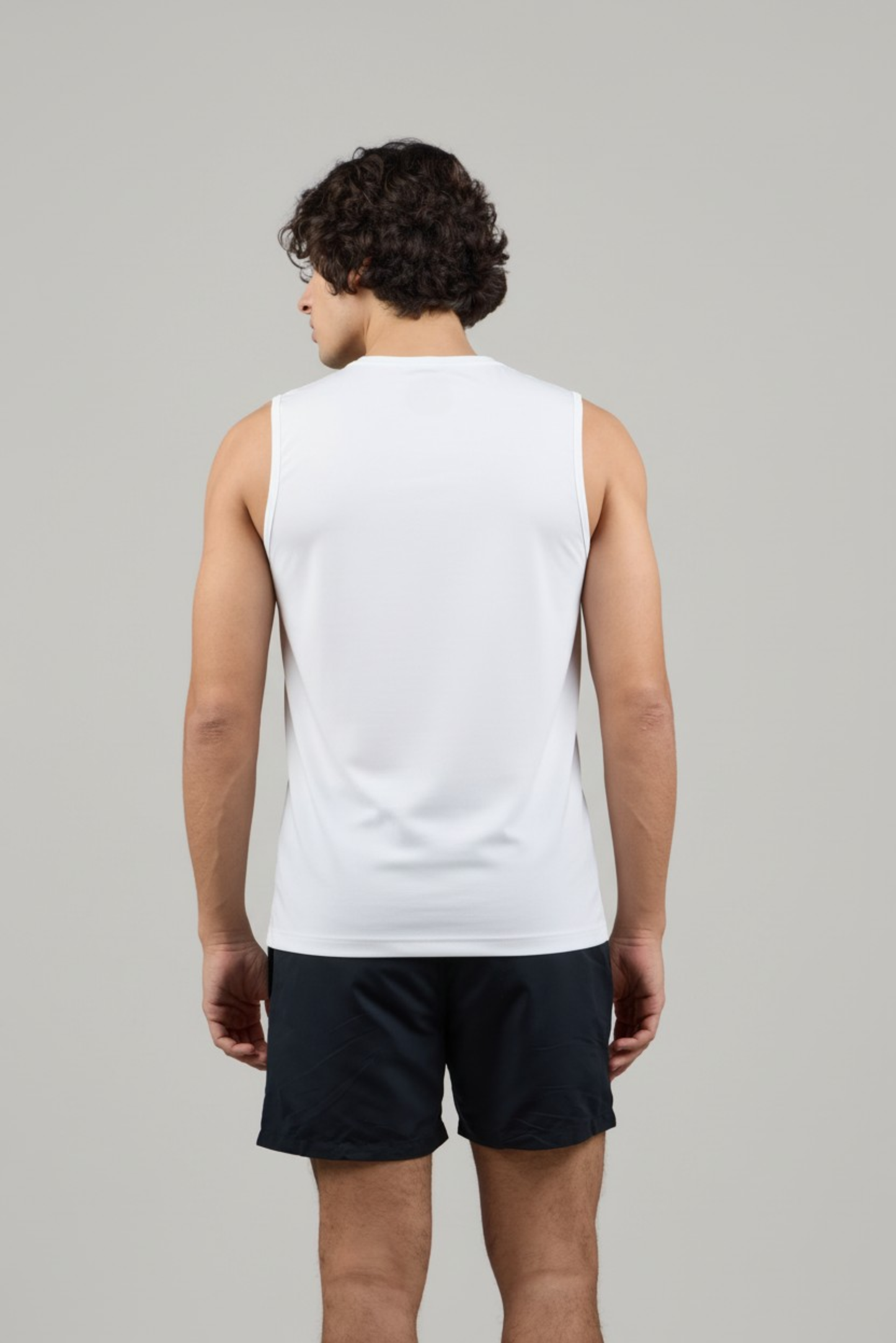 SLEEVELESS RASHGUARD