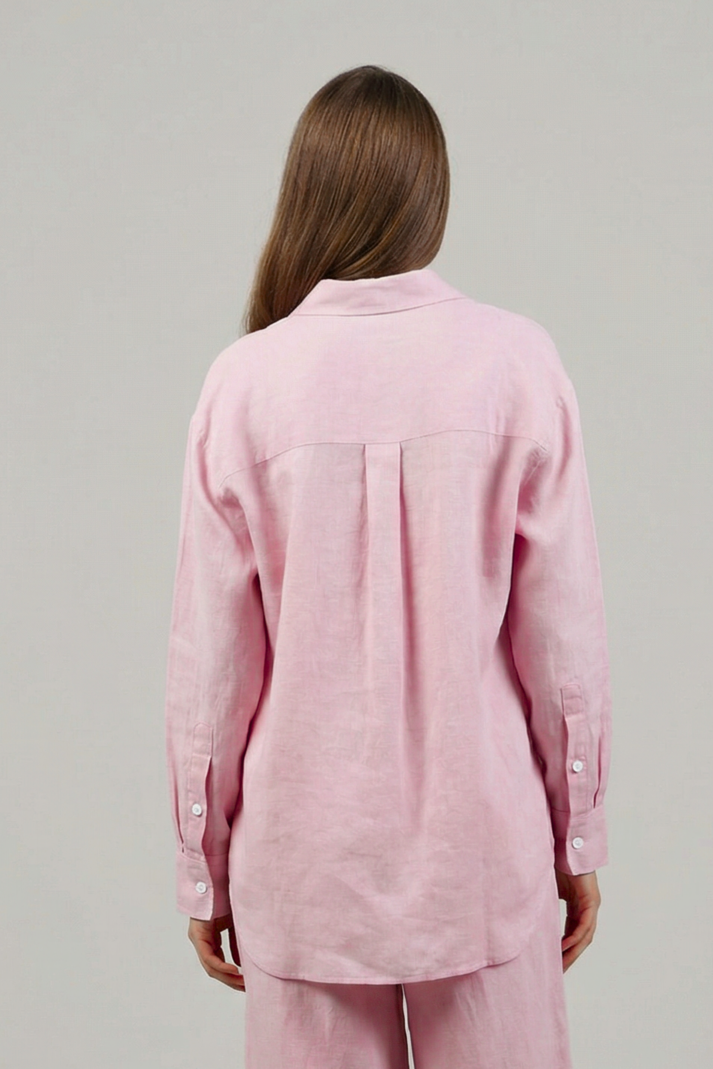 Льняная свободная рубашка