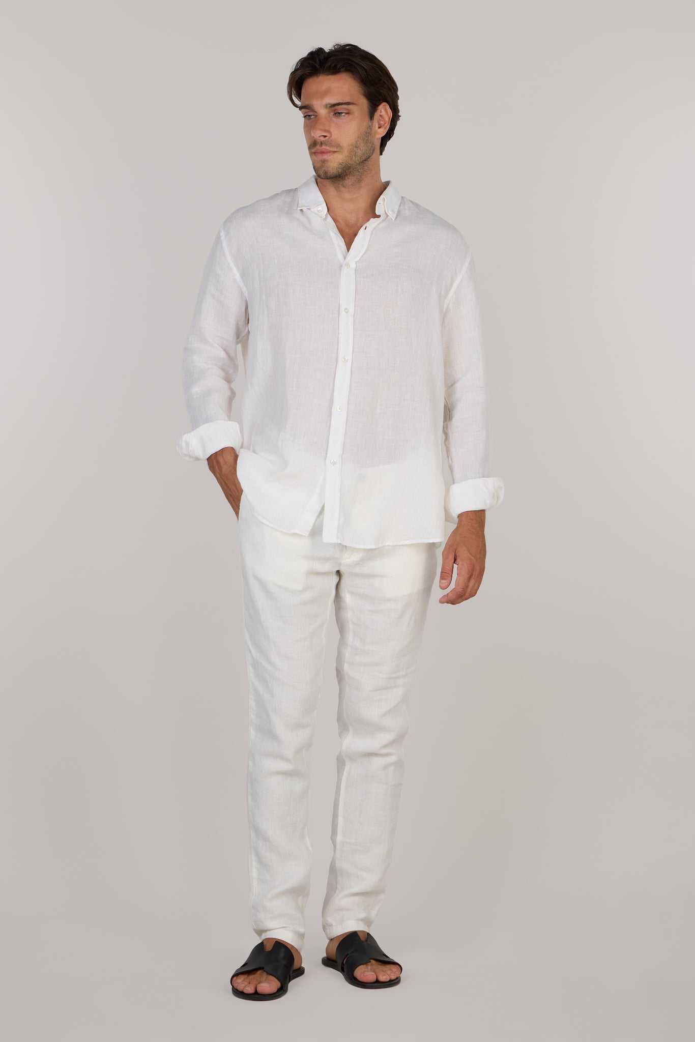 ICONIC LINEN SHIRTS