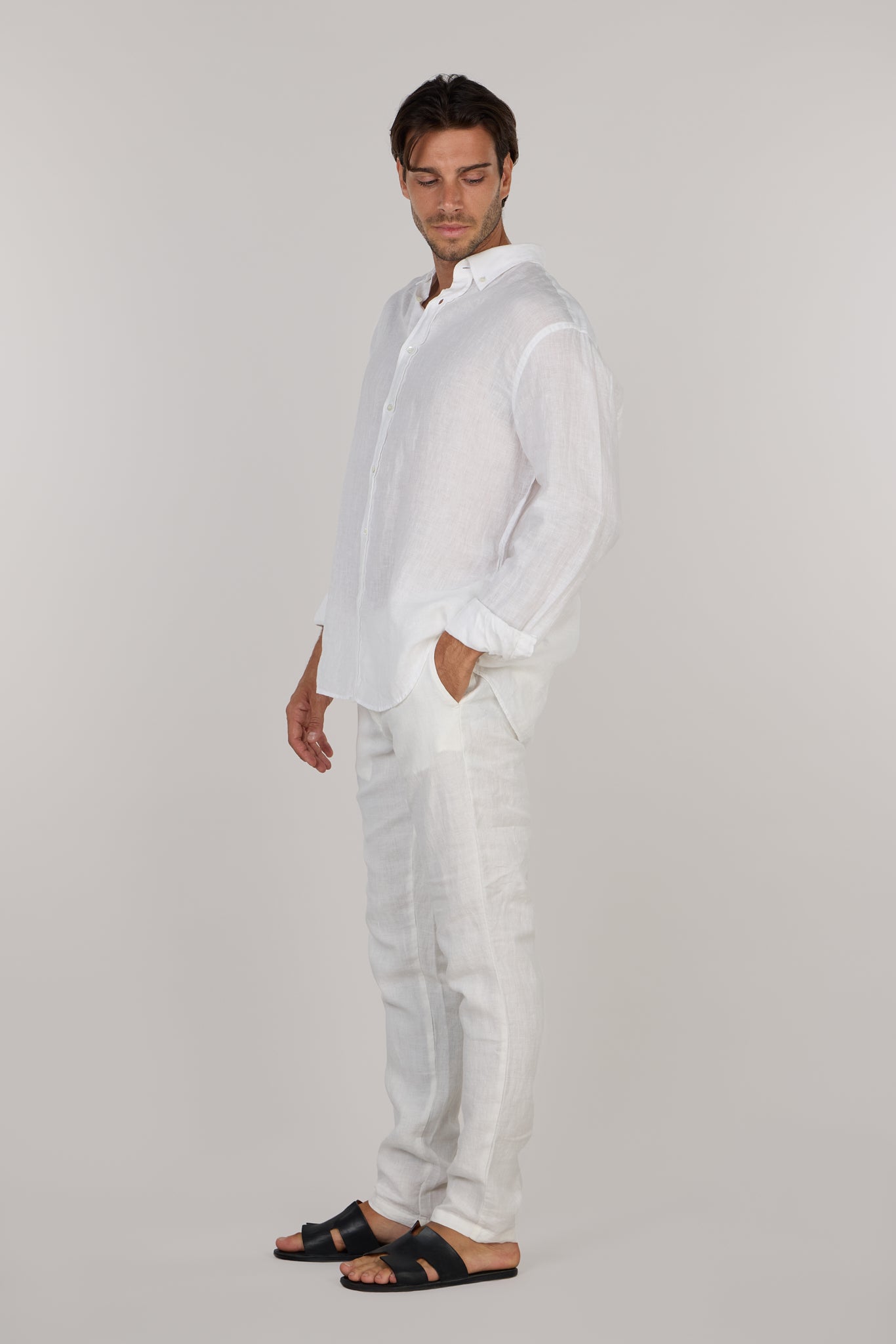 ICONIC LINEN SHIRTS