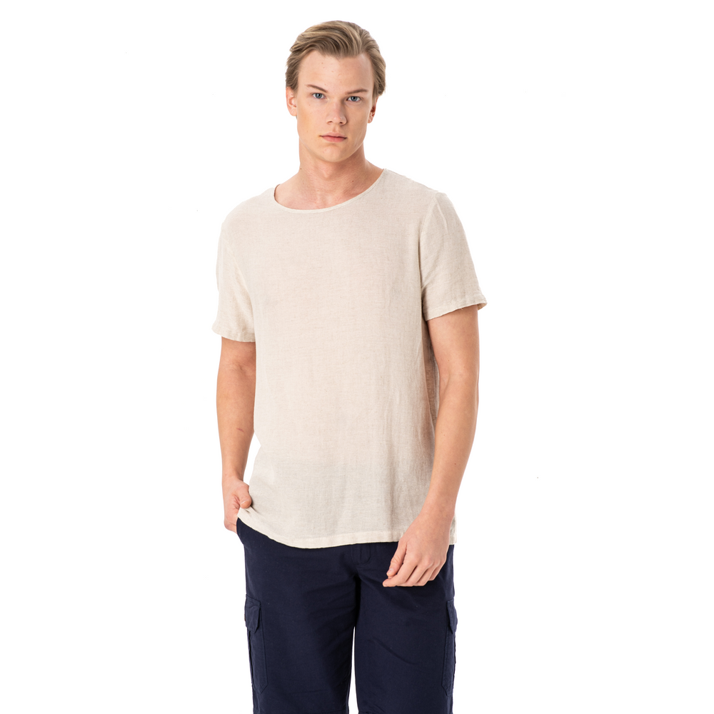 
                      
                        RAINER RESORT T-SHIRT
                      
                    