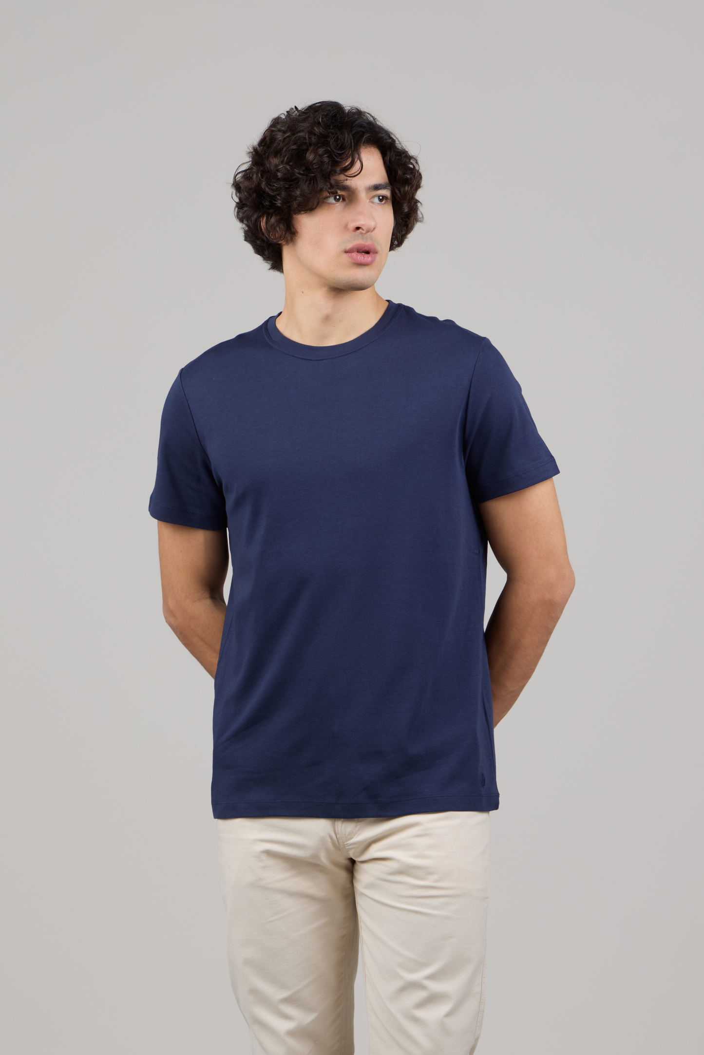 Мягкая хлопковая футболка премиум-класса с круглым вырезом