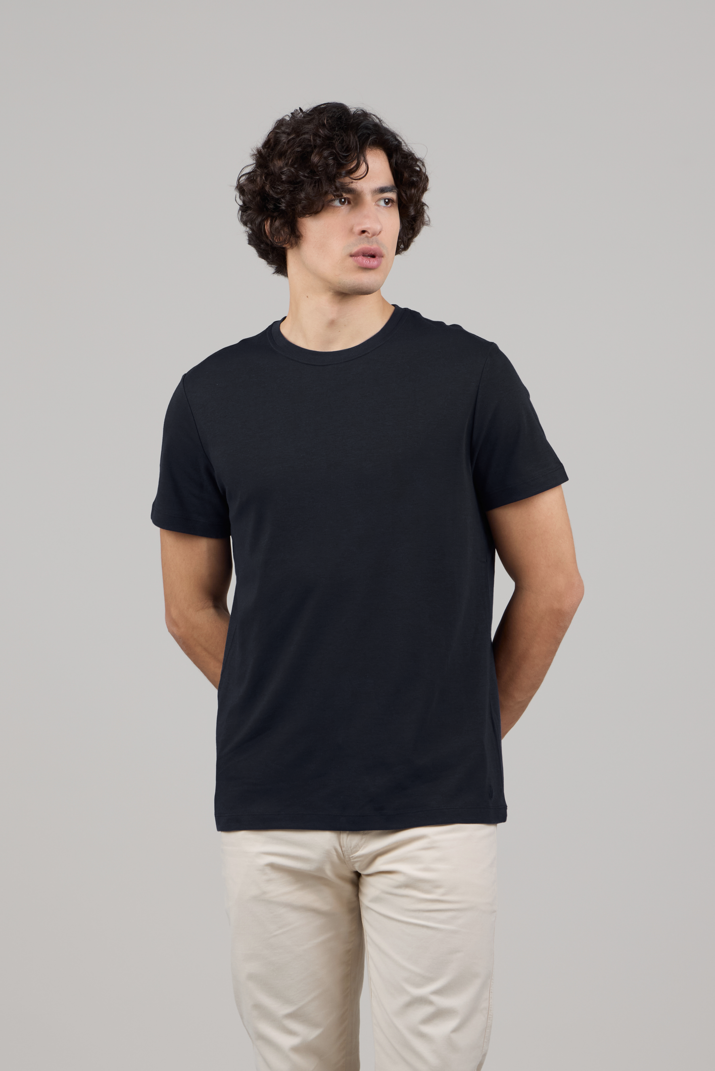 Мягкая хлопковая футболка премиум-класса с круглым вырезом