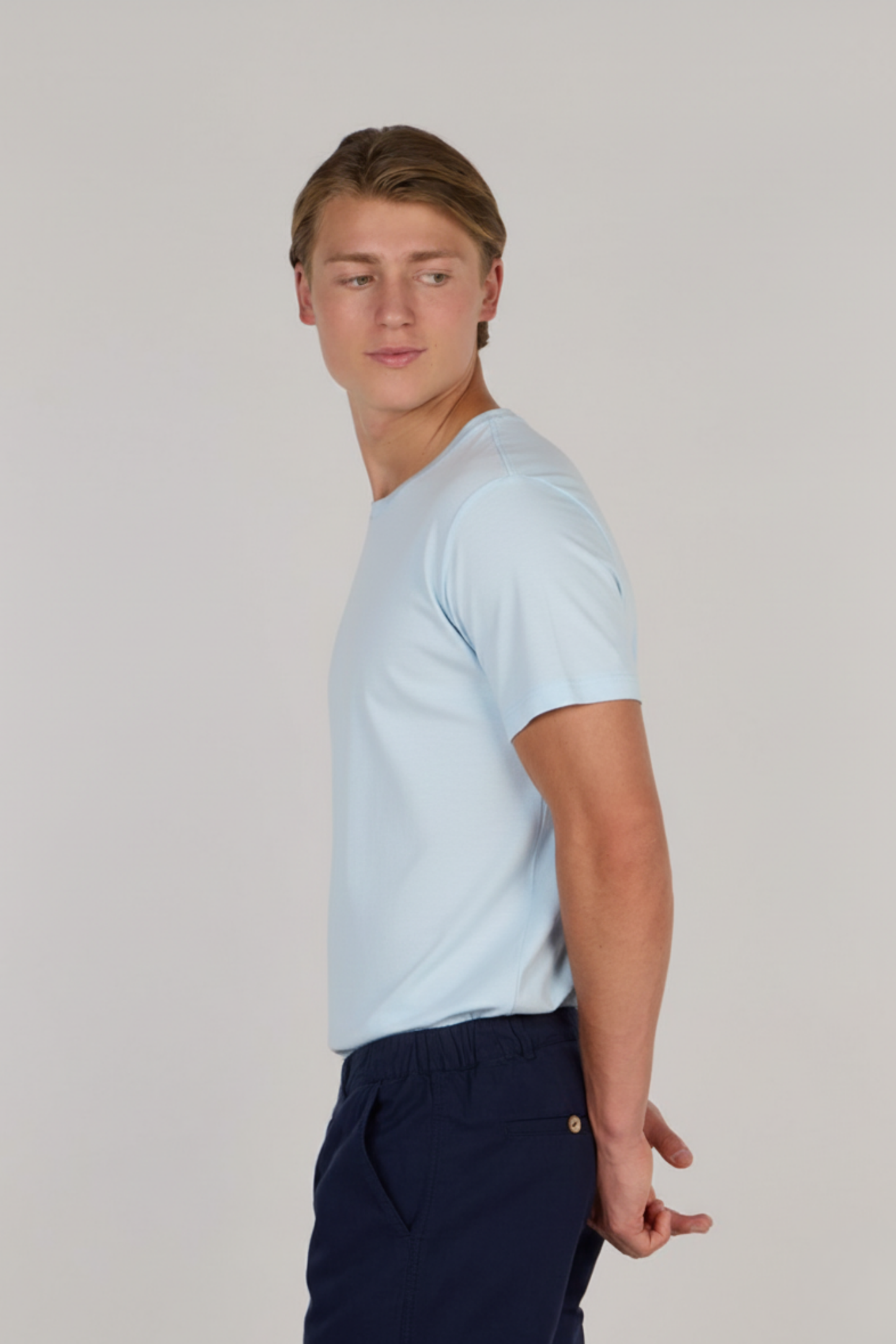 Мягкая хлопковая футболка премиум-класса с круглым вырезом