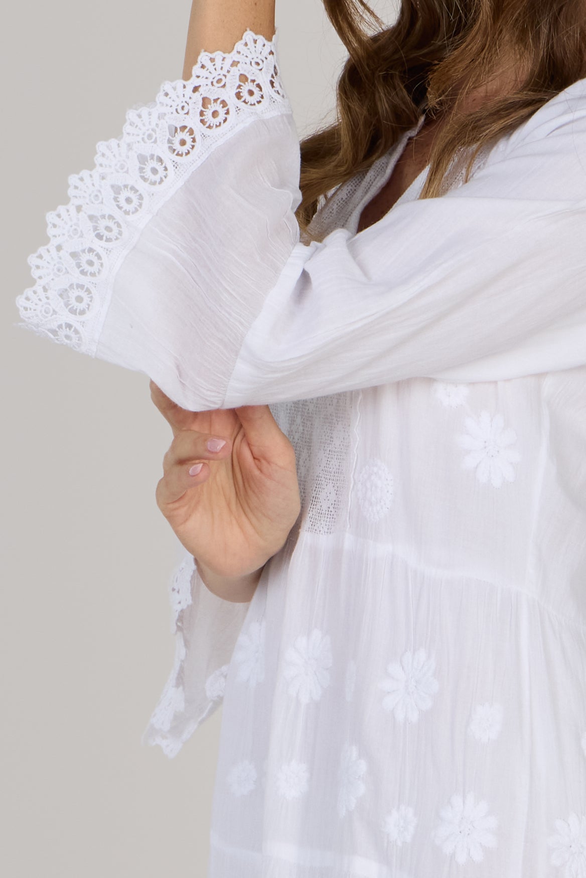 Платье с вышивкой в ​​виде цветочного сада