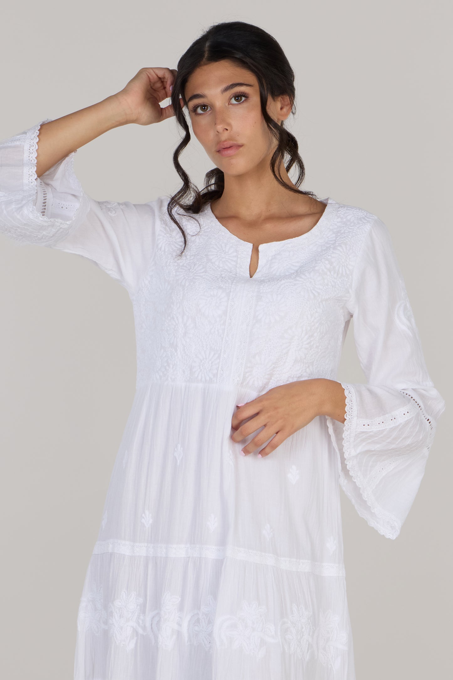 فستان جيزيل بأكمام واسعة