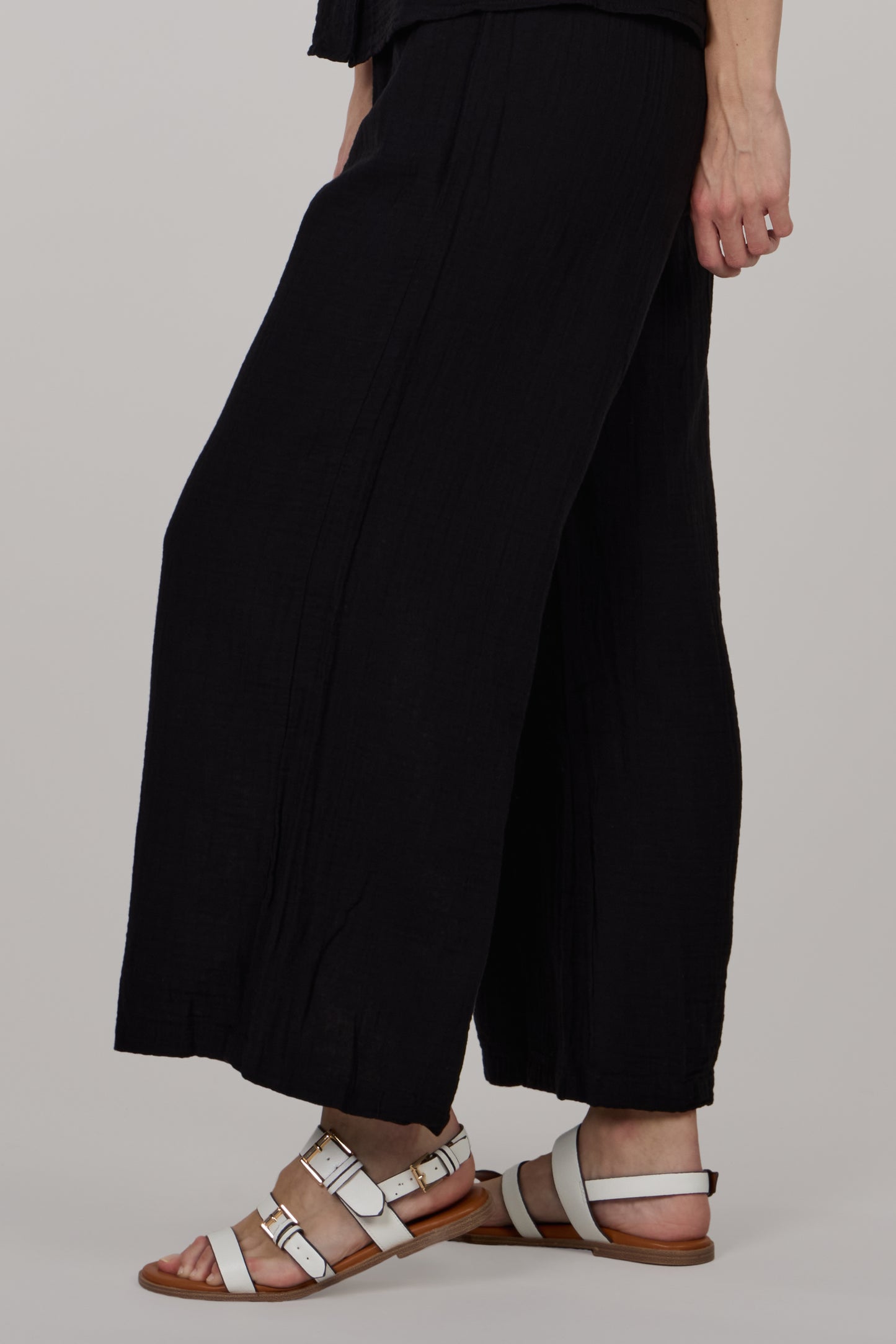 POLINA CAPRI TROUSERS
